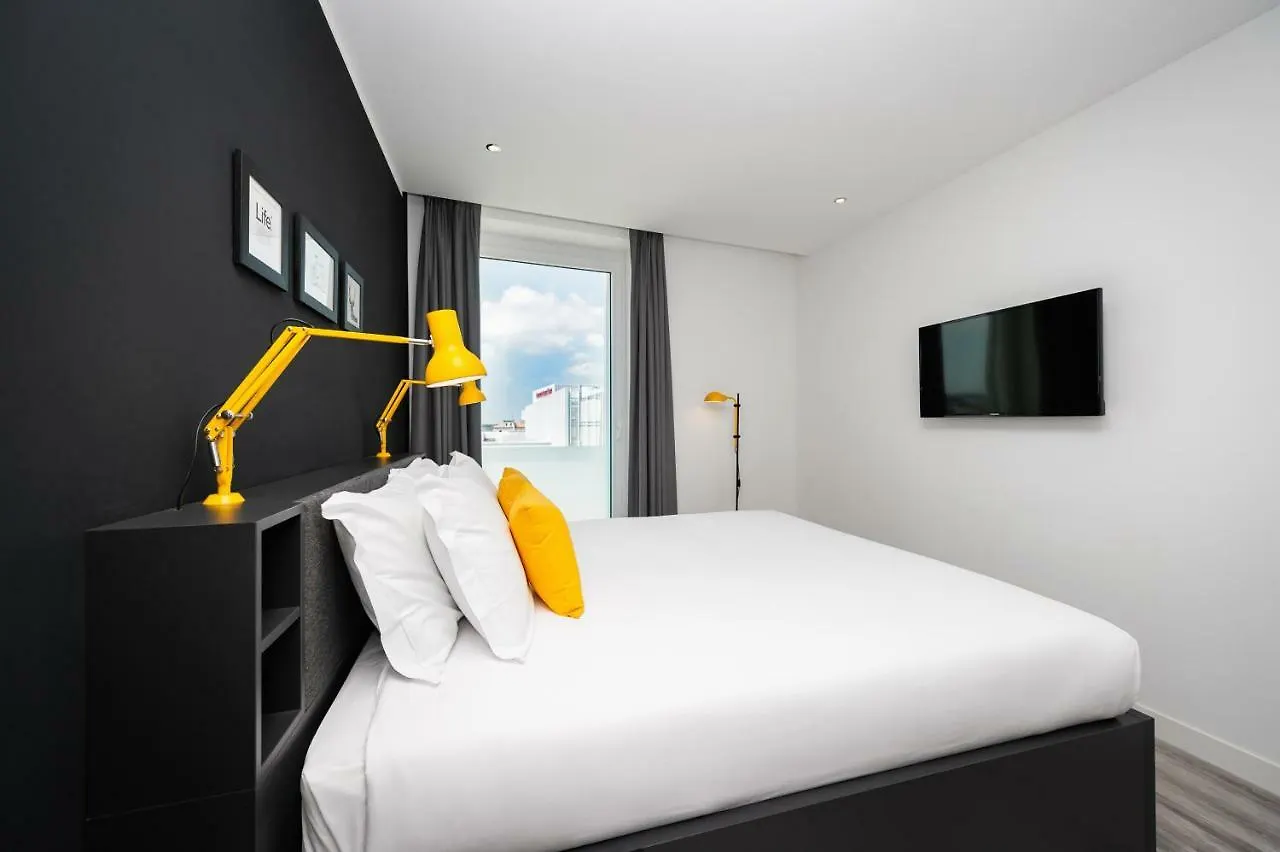Staycity Aparthotels Venice Mestre 4*,